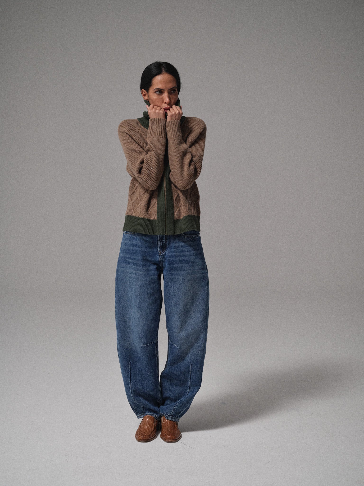 Modelshot / Brown Melange / Detail